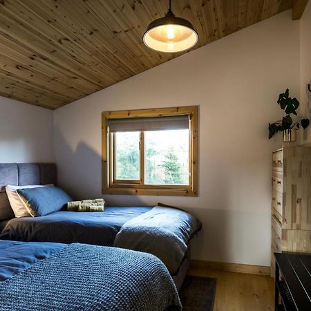Fern Lodge - 2 Bedroom Log Cabin - Saint Florence - Tenby Exterior photo